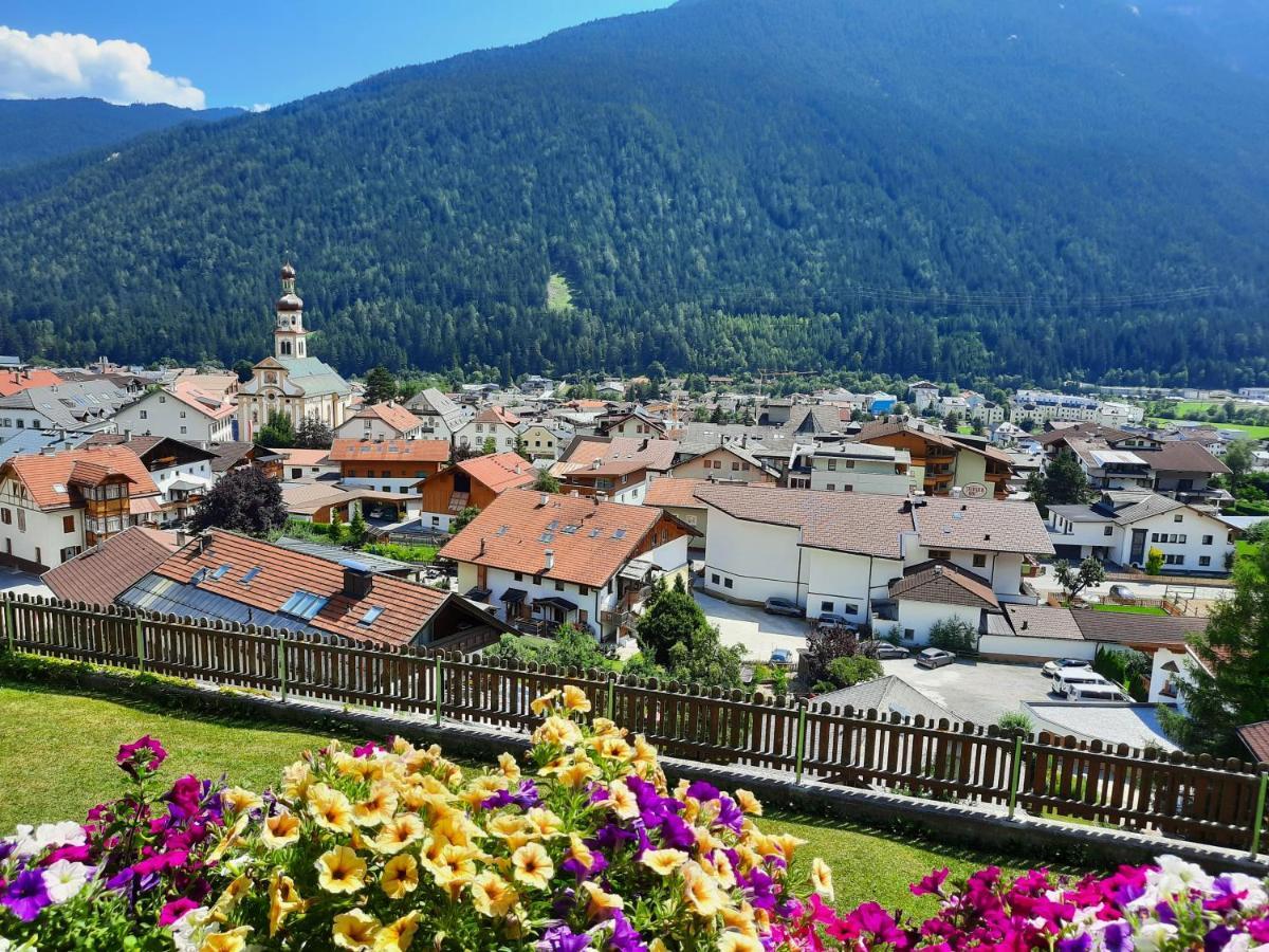 Ferienwohnung Auszeit Stubai 富尔普梅斯 外观 照片
